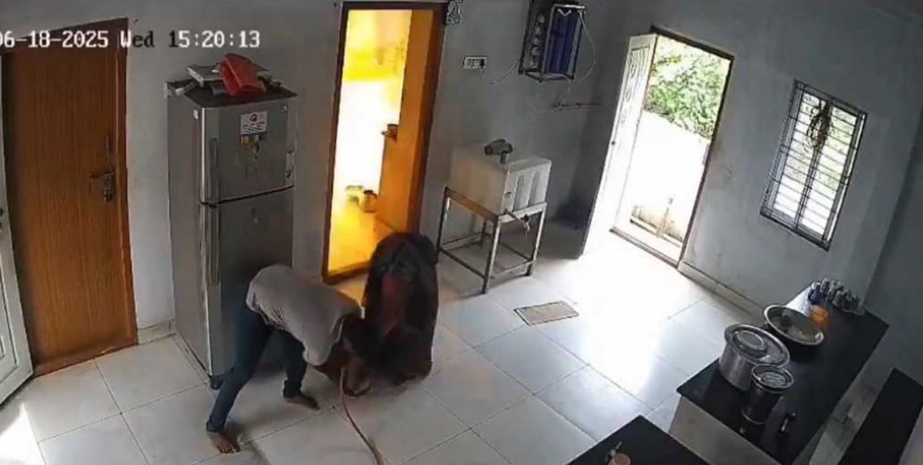 Video of gas leaking from cooking gas cylinder