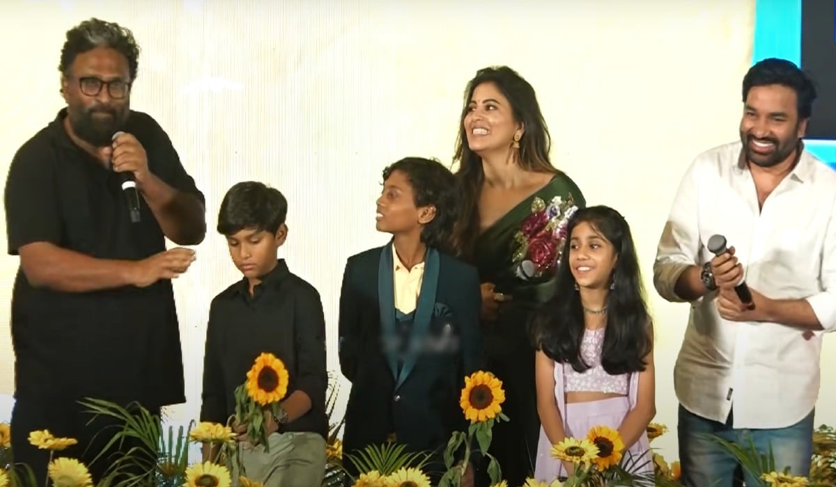 the three directors joined in paranthu po