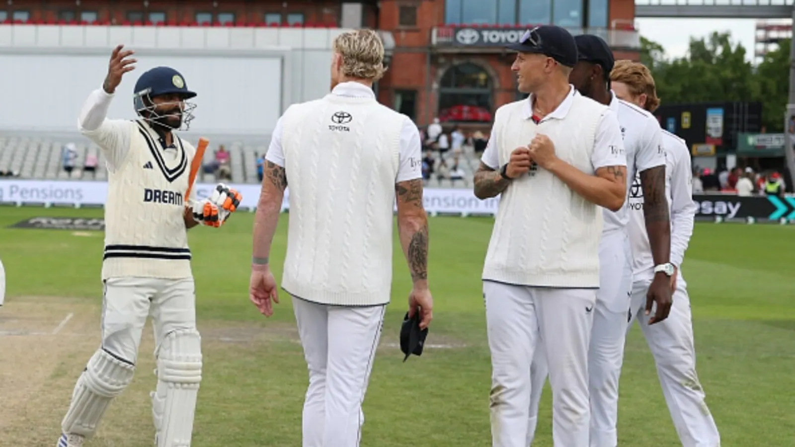 why ben stokes not handshake with jadeja?