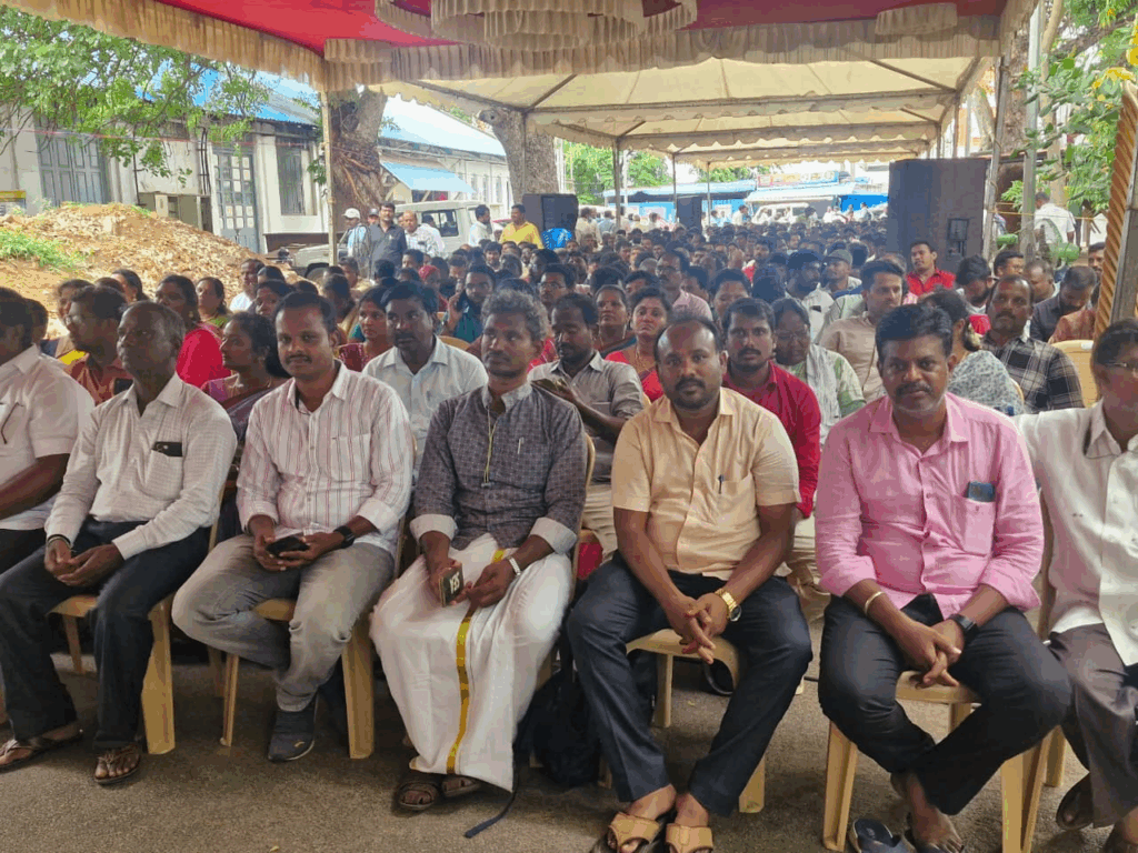 Government employees meet Chief Minister Stalin