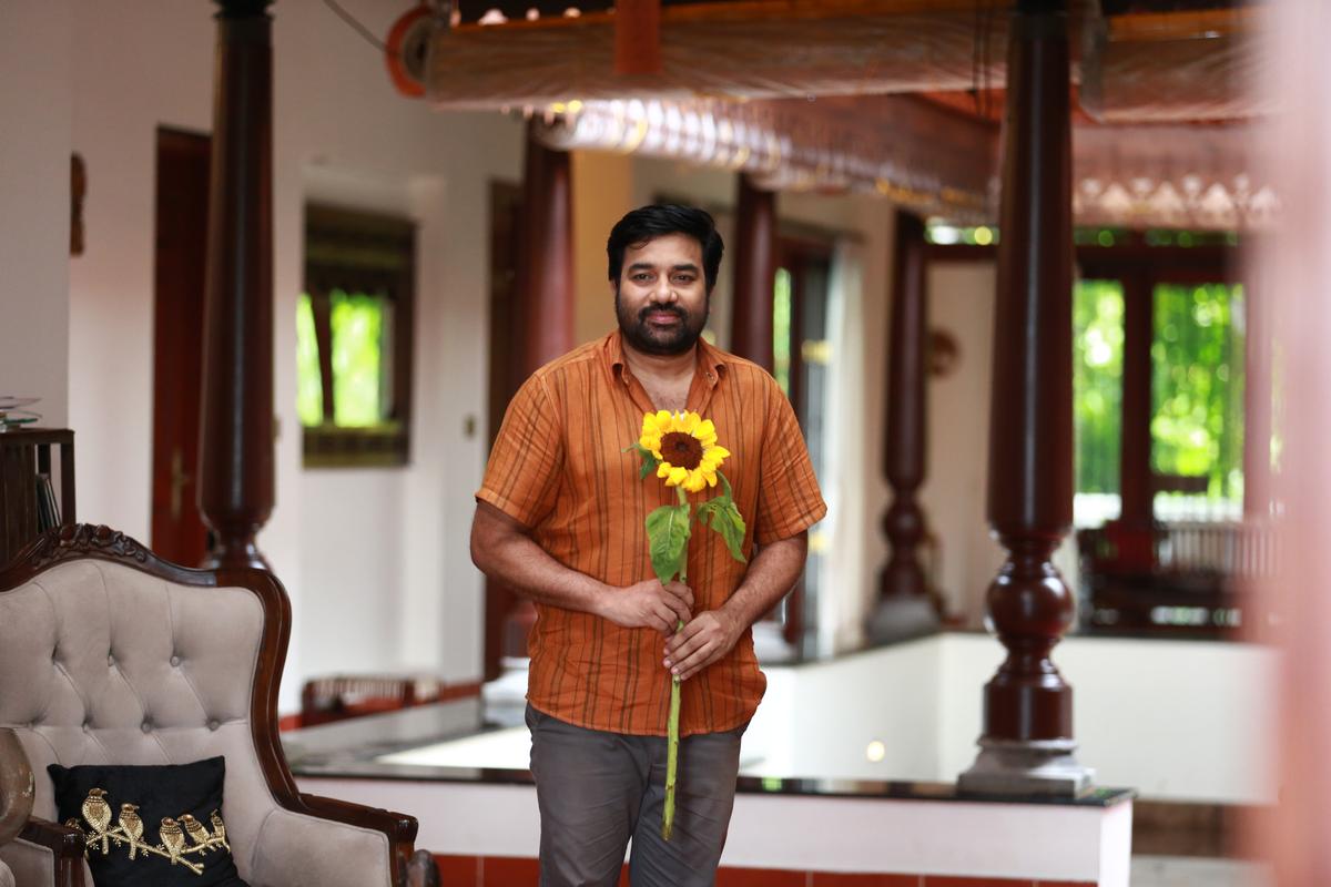 director ram paranthu po twitter review