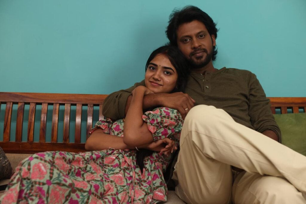 Aan Paavam Pollathathu Tamil Movie Review