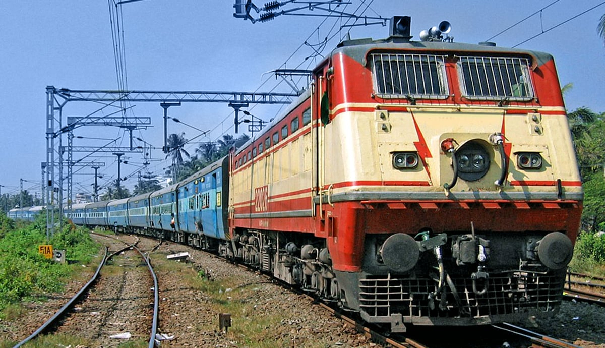 ayudha pooja special trains for nellai and madurai