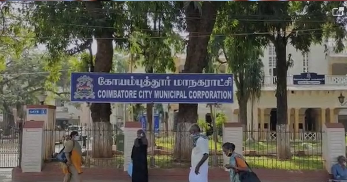 Warning to those who throw garbage on the road