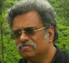 Karl Marx statue in Chennai - Article in Tamil By Rajan Kurai