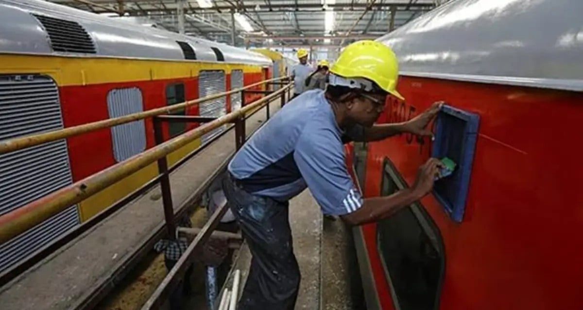 indian railways issues strict warning against fake job recruitment scams