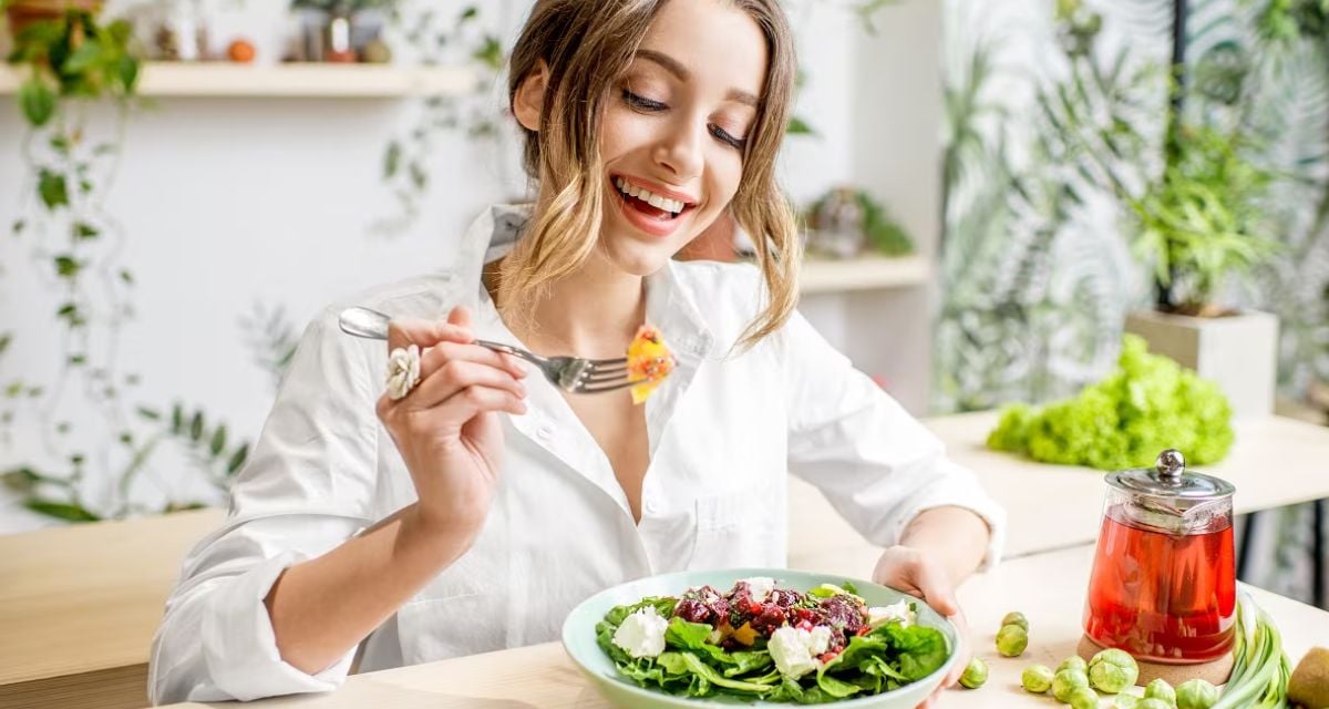 Super foods to eat for naturally glowing skin