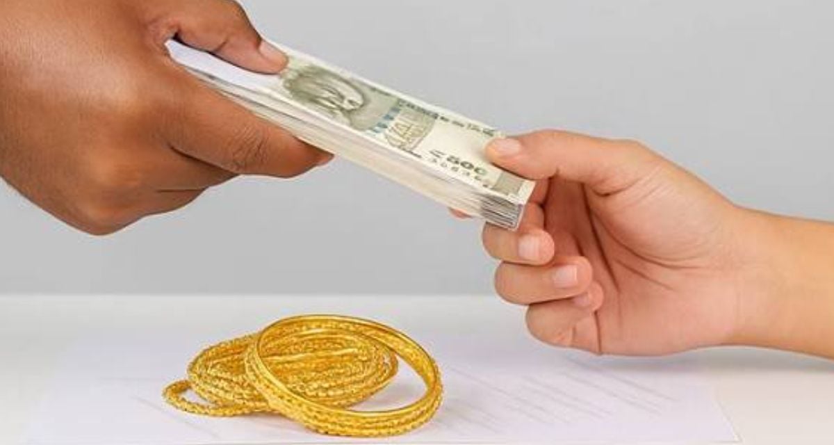 people in india taken loans worth lakh crores by pledging gold
