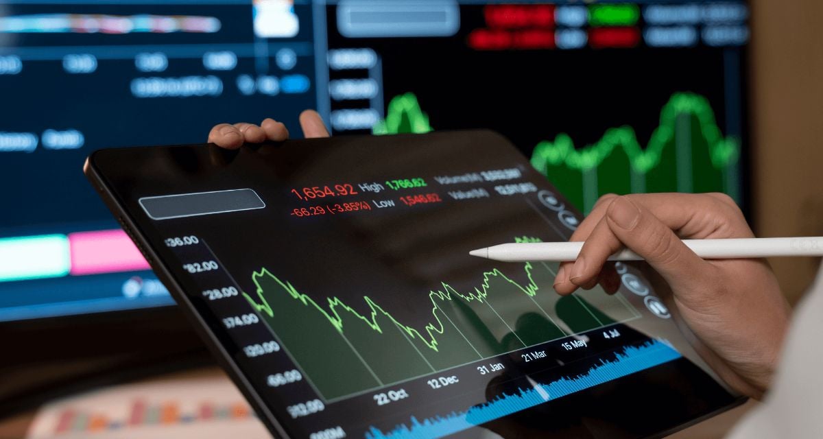 Crude oil prices and corporate quarterly results will determine market movements