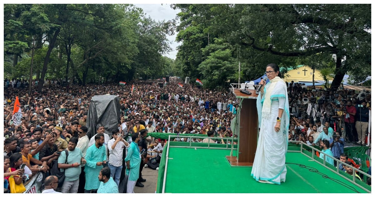 ’திரும்பி வந்துட்டேன்னு சொல்’... கொல்கத்தாவை மிரட்டிய மமதா! டெல்லி போராட்டத்தில் இணைவதாக அறிவிப்பு! Mamata's Bengal Roar—Joining the Delhi Dissent