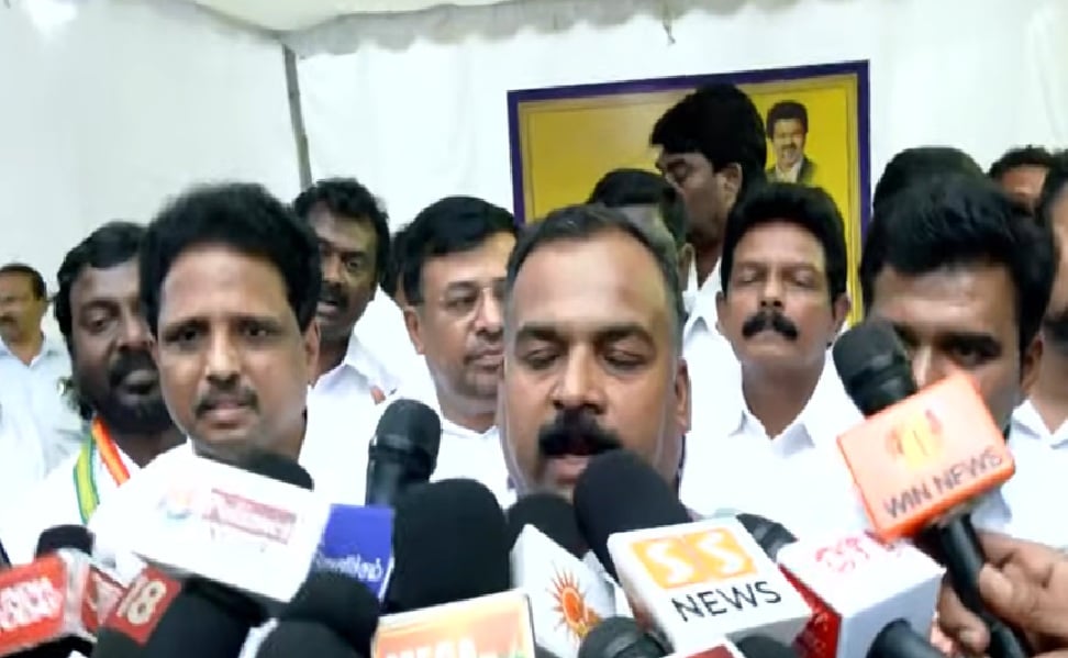 39 தொகுதிகளைக் காப்பதே முதன்மை : முதல்வர் அழைத்த கூட்டத்துக்கு பின் மாணிக்கம் தாகூர் - சு.வெங்கடேசன் பேட்டி! delimitation meeting manickam tagore and su vengatesan