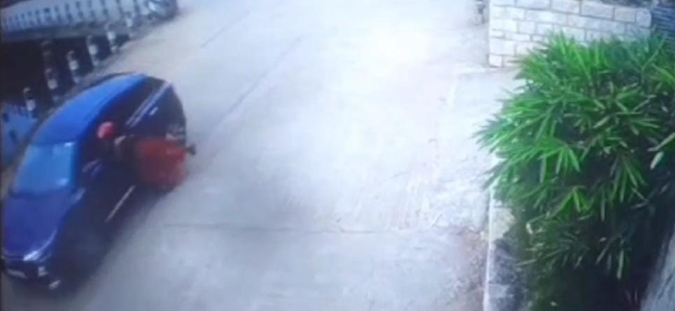 husband dragged the wife in car