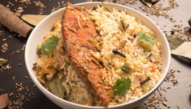 Kitchen Keerthana: Sunday Special: Delicious fish biryani and matching fish...