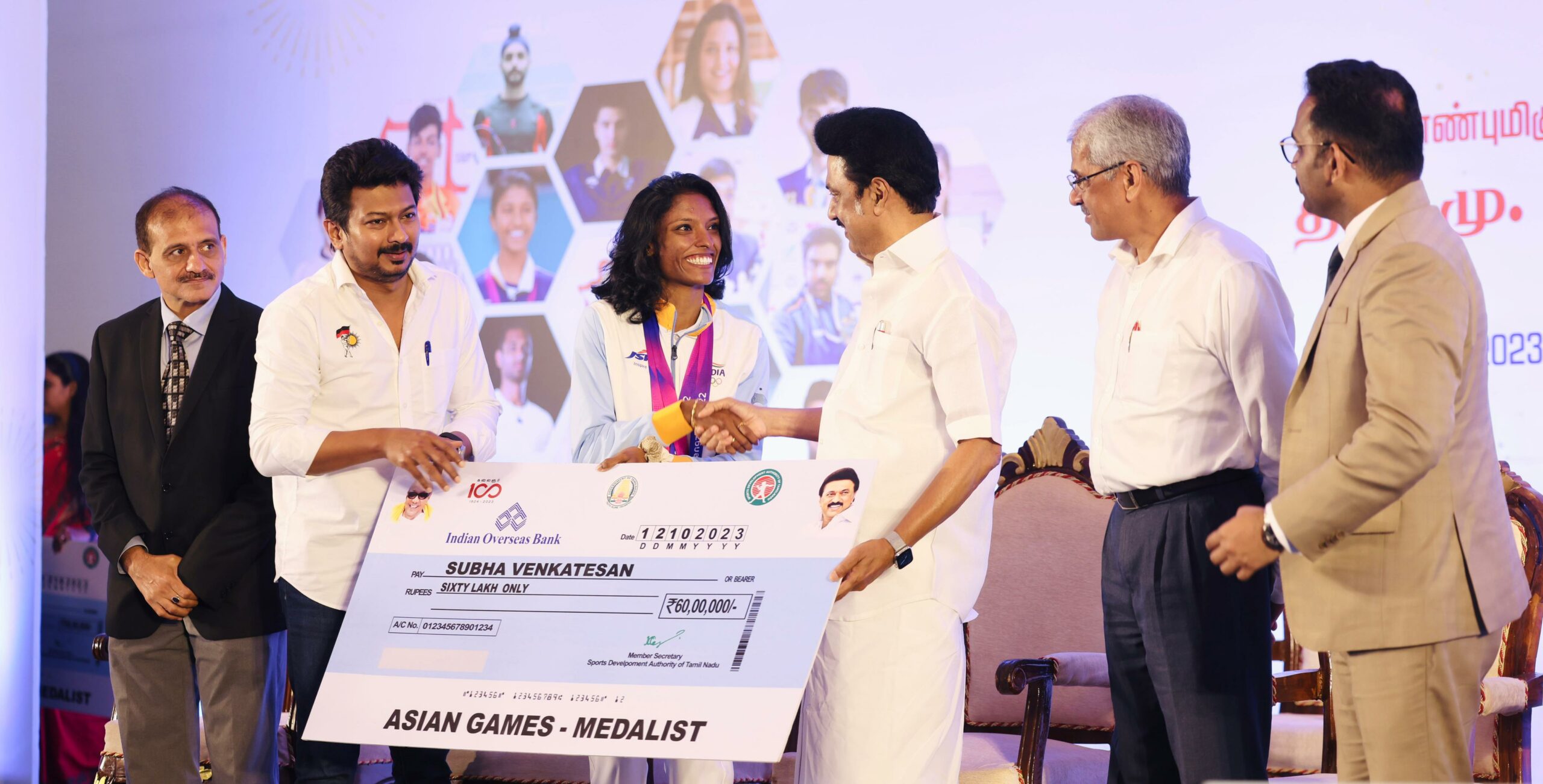 19th Asian Games winners cm stalin give prize