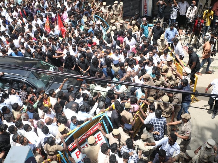 Seeman present with his wife