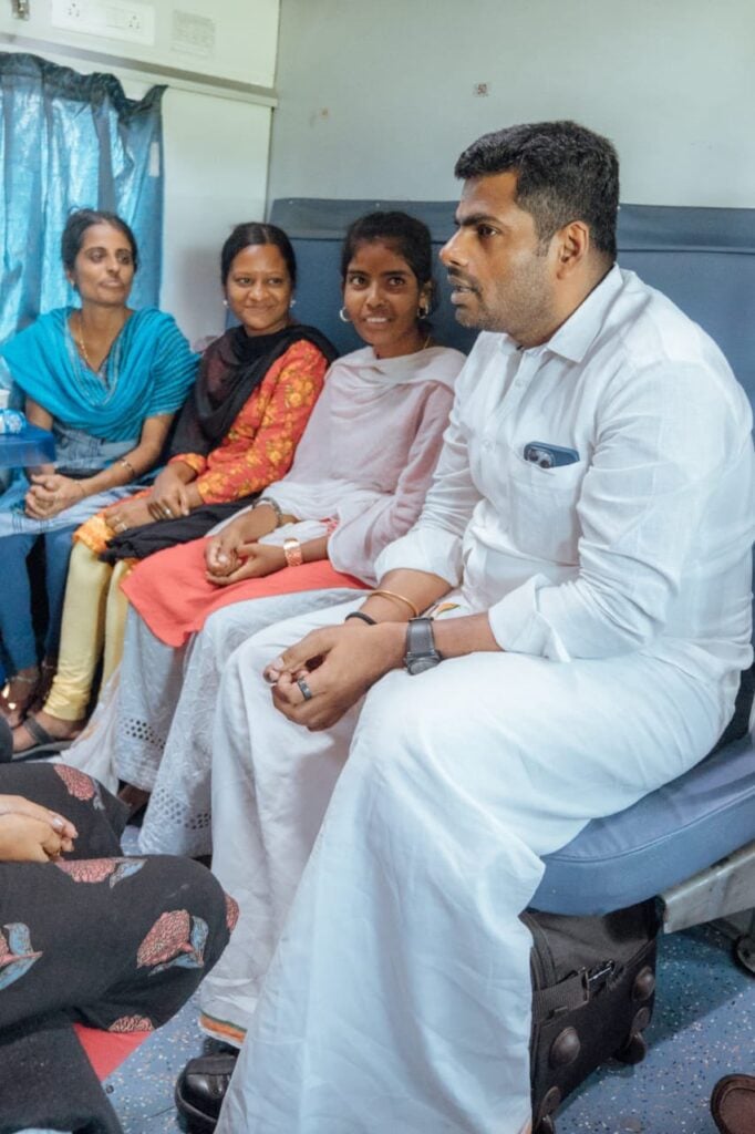kasi tamil sangamam train annamalai welcomes you