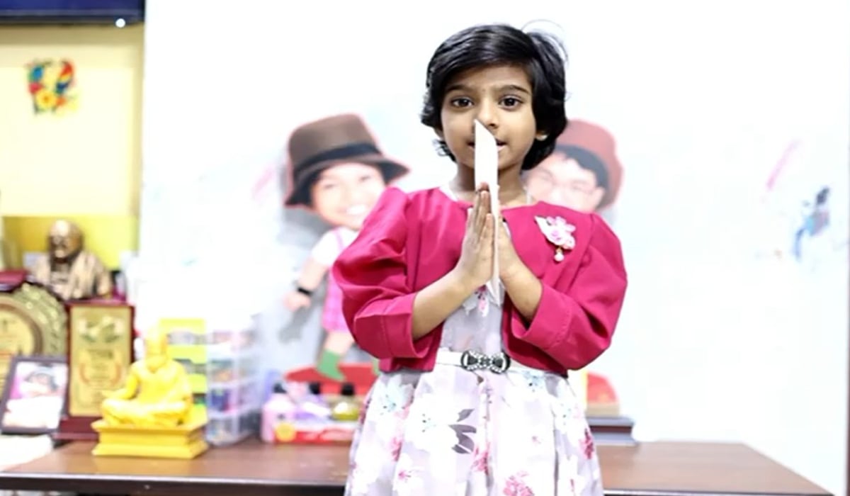 lkg child gives rs 10000 to cm fund