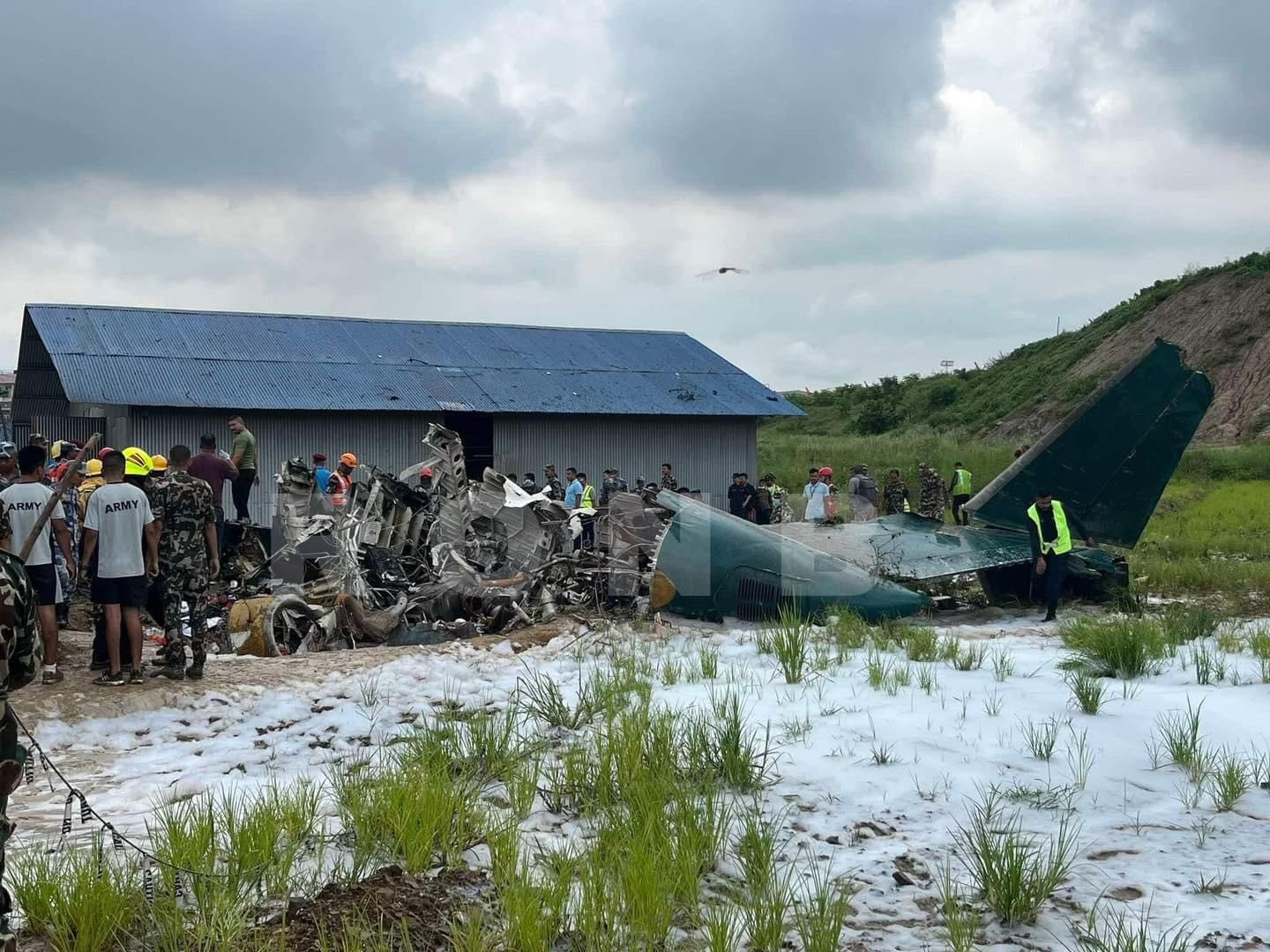 The plane crashed within seconds of takeoff: 18 people died!