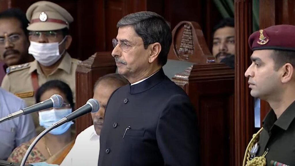 Governor ends speech with Bharathiyar