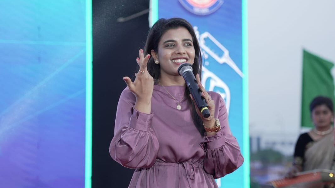 actress aiswarya rajesh request to college students