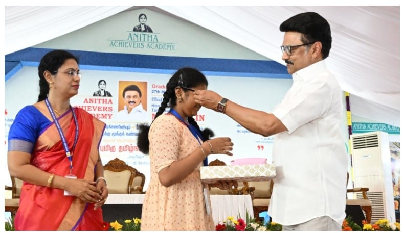 mk stalin inaugurates 118 crore projects