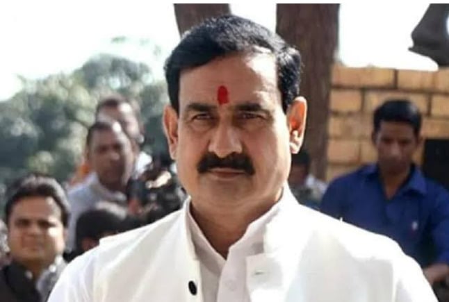 deepika padukone song madhya pradesh minister objected