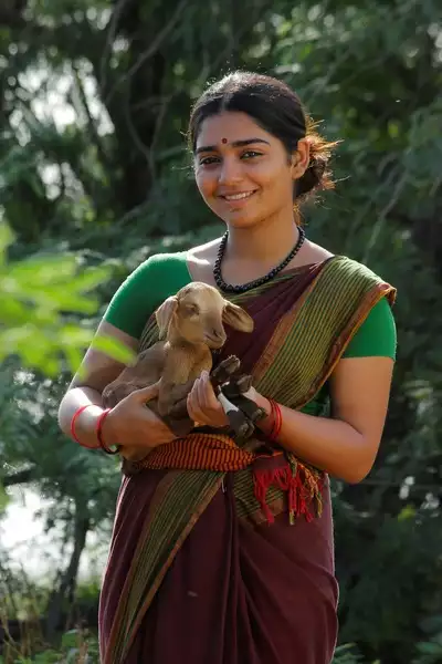 Ulagammai Tamil Movie Review