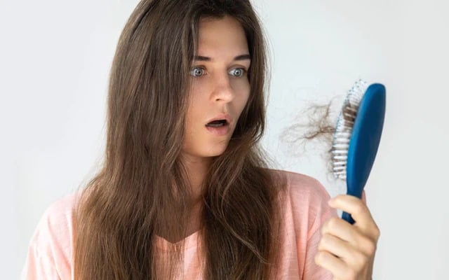 hair fall differece between normal and abnormal