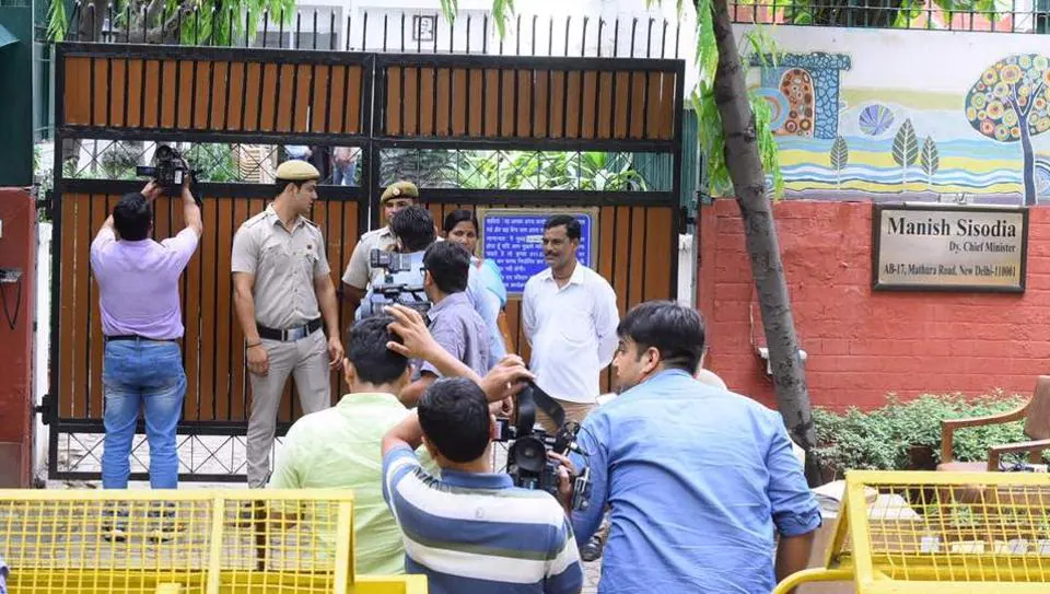 cbi summons manish sisodia for delhi excise policy case