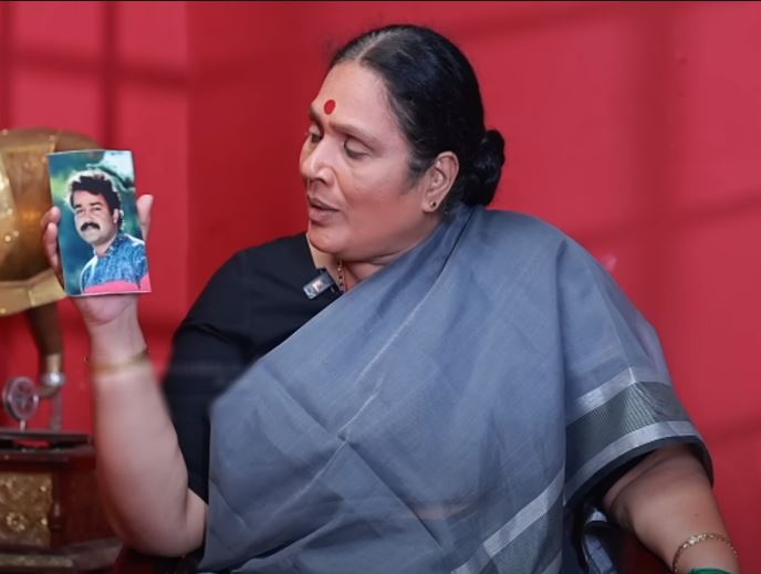 "Mohanlal has no respect!" - Actress Shandhi Williams is obsessed