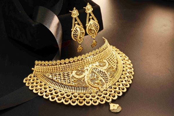 gold price drops suddenl