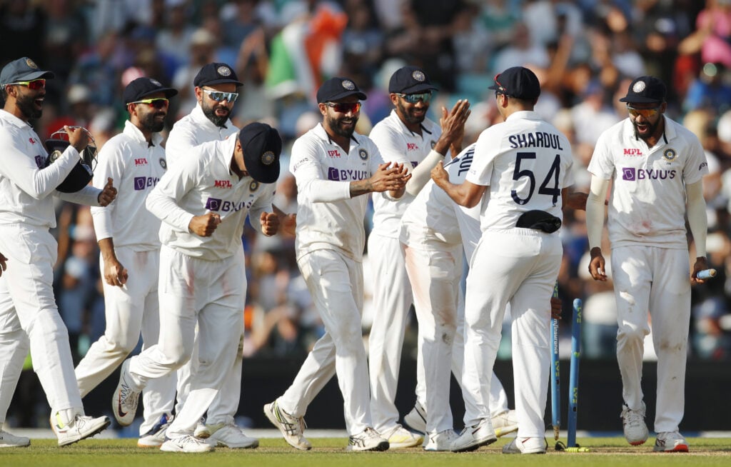 highest record breaking batting score in the oval ground