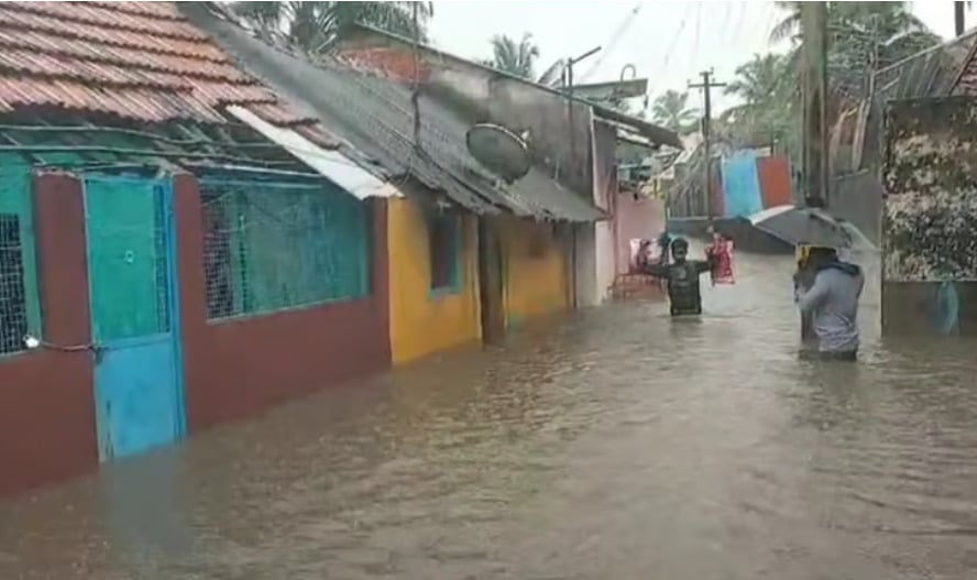 WhatsApp helpline number for southern districts