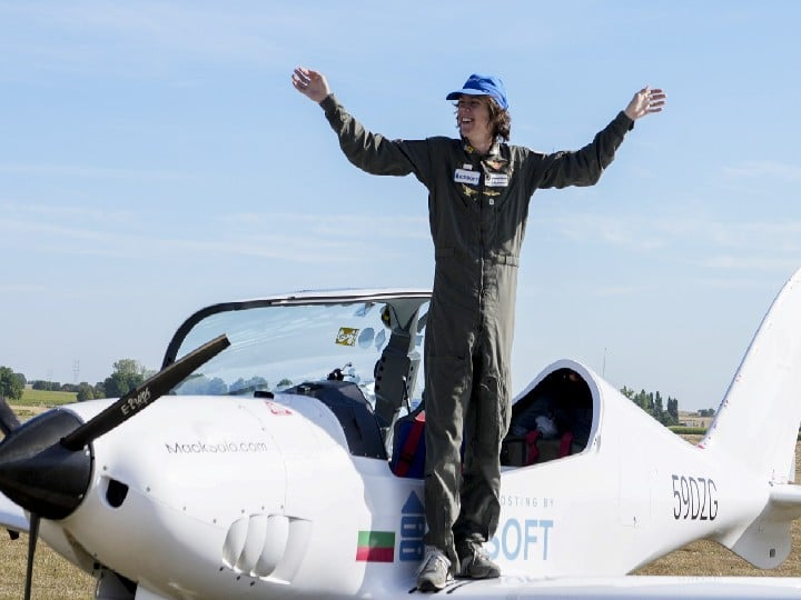 17 yr old young pilot