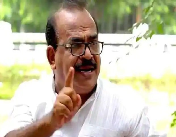 DMK connecting Panneerselvam Palaniswami
