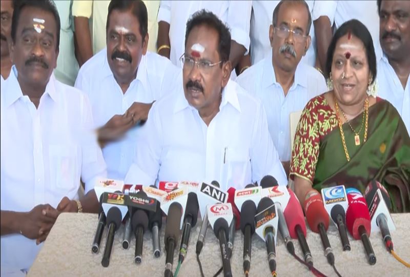 Sellur Raju wished Rahul on his birthday