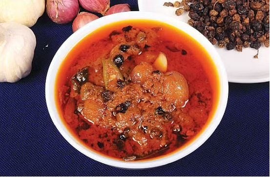 Manathakkali Vathal Kuzhambu Recipe